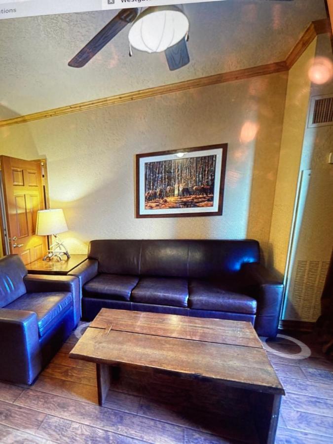 Four-Bedroom Presidential Suite