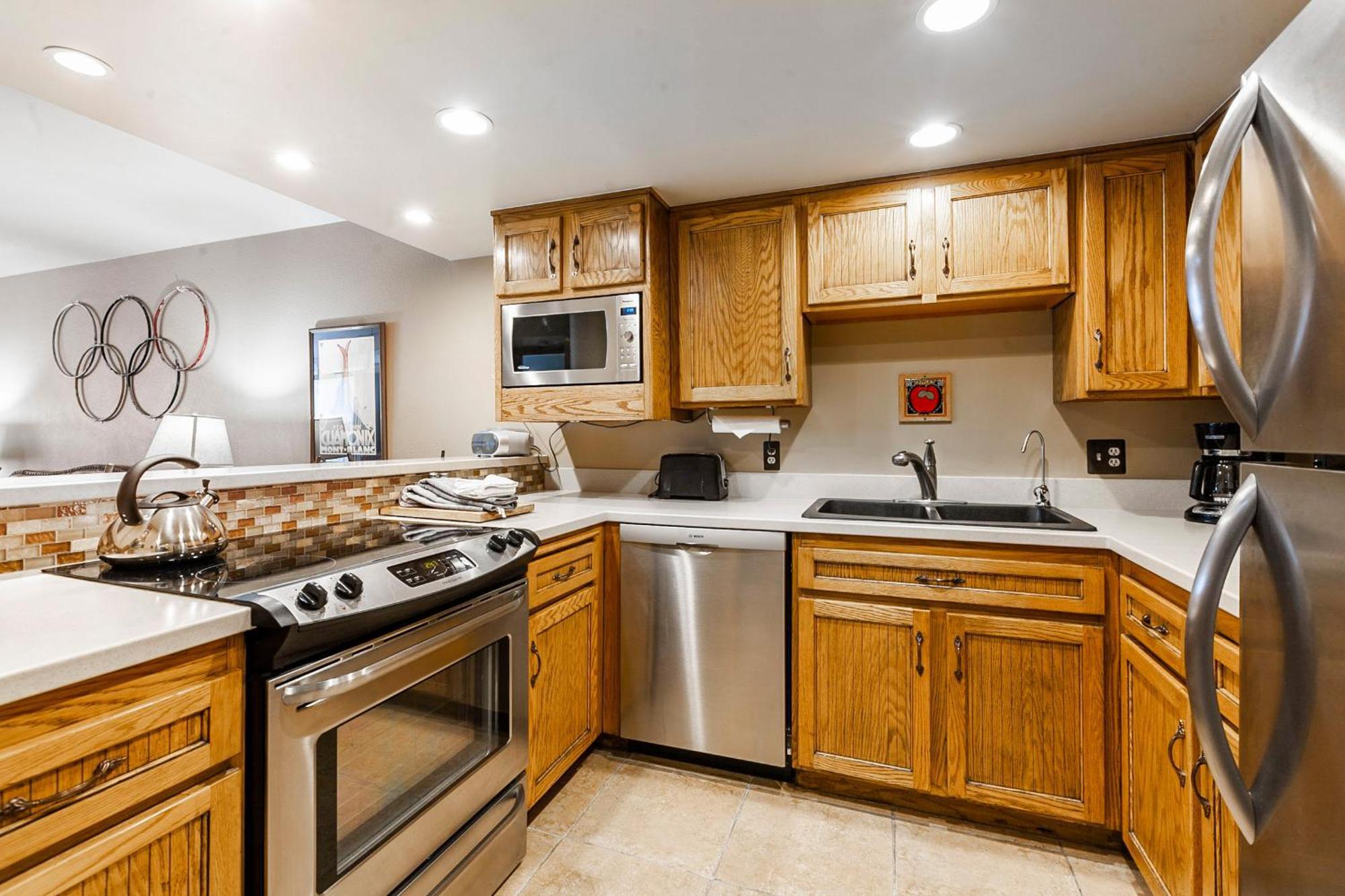 1 Bedroom Condominium