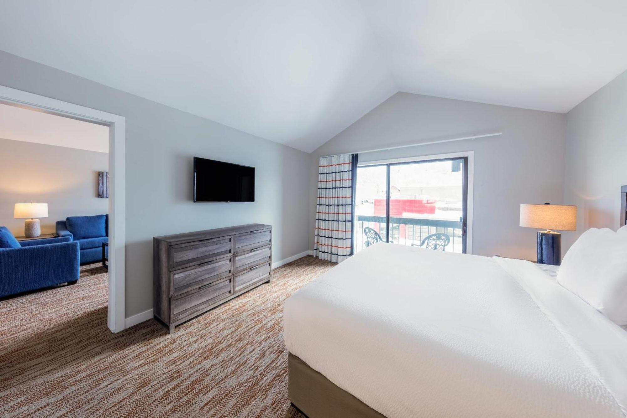One-Bedroom Suite