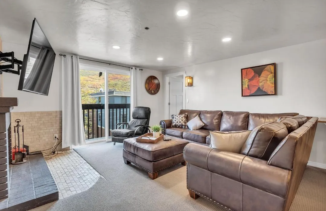 2Bd 2Ba Condo With Hot Tub And Pool-1