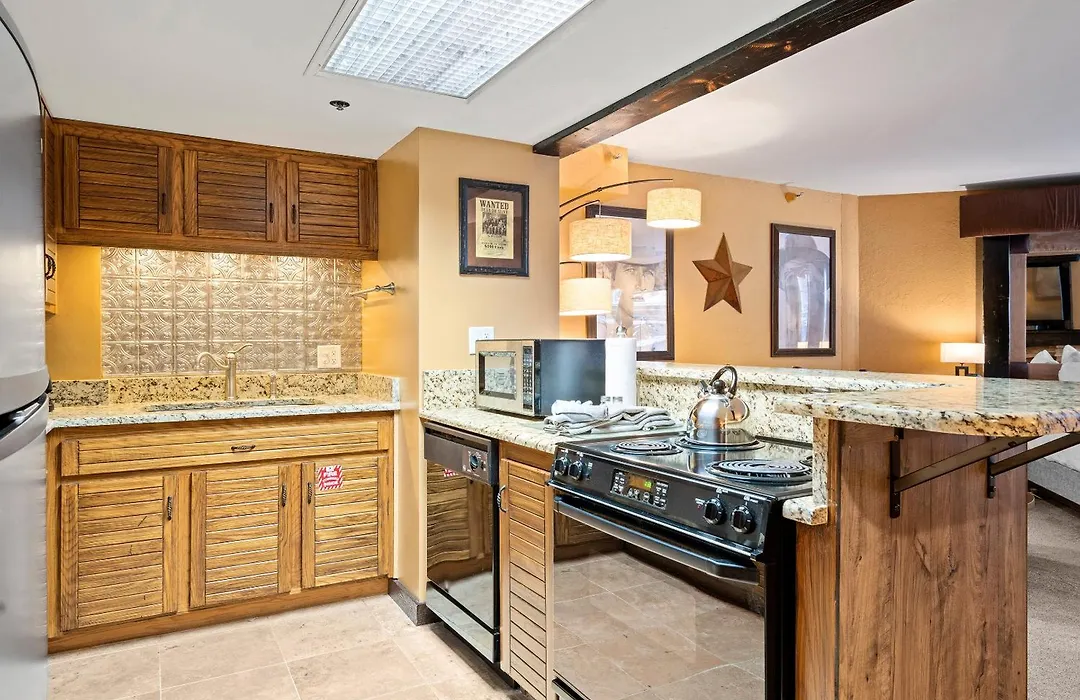 Silver King By All Seasons Resort Lodging-1