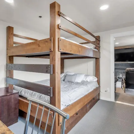 2Bd 2Ba Condo With Hot Tub And Pool-3