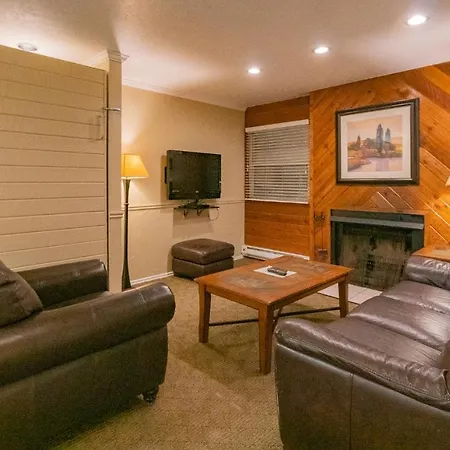 Multi Resorts At Lift Lodge-3