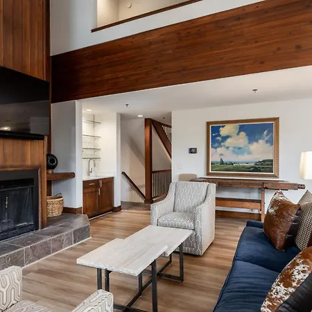 Deer Valley Little Belle Ultimate Ski Getaway, Sleeps 14, Luxury Design, Private Hot Tub,-2