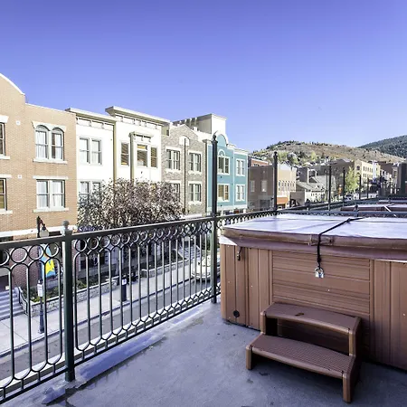The Caledonian By All Seasons Resort Lodging-2