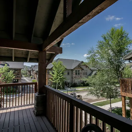 Fox Pointe At Redstone By Lespri Management-2