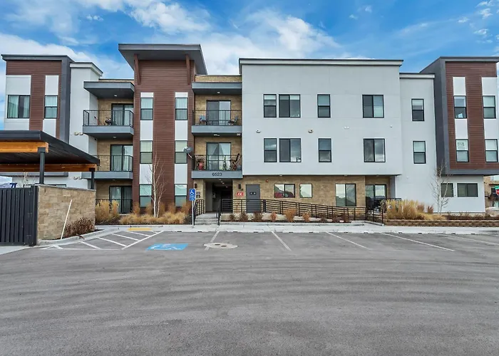 Newly Built Modern Park City Getaway L Zen By Stay