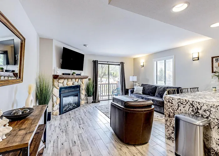 Elegant Escape Apartment Park City